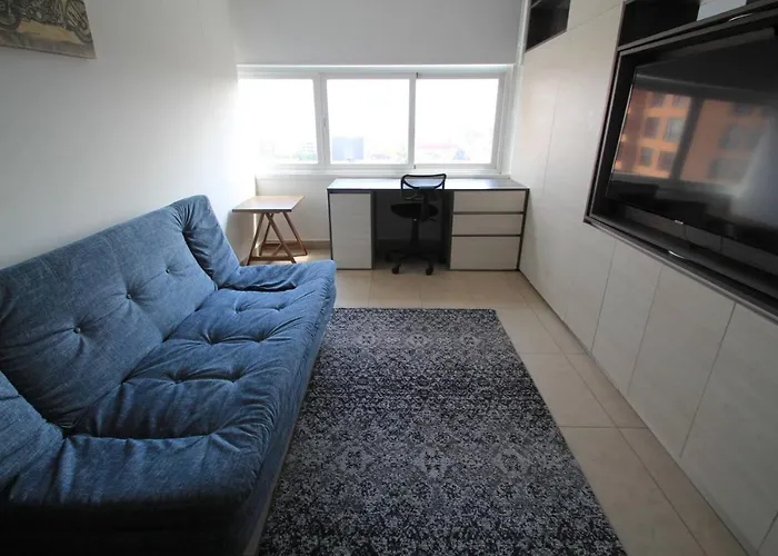 Premier Downtown 4 Guests 1604